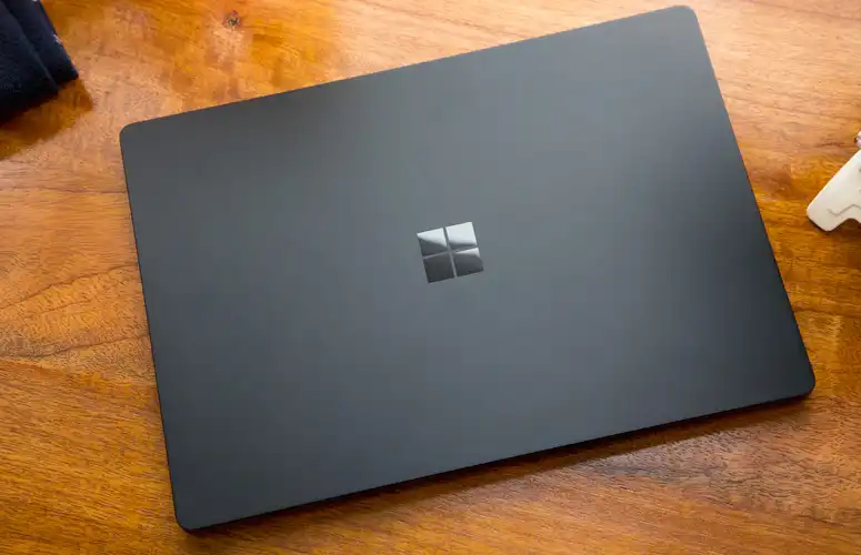 Microsoft-Surface-Laptop-2