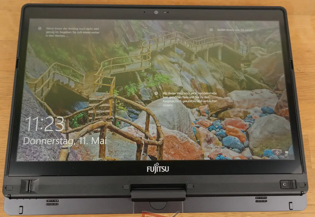 Fujitsu-LifeBook-T937