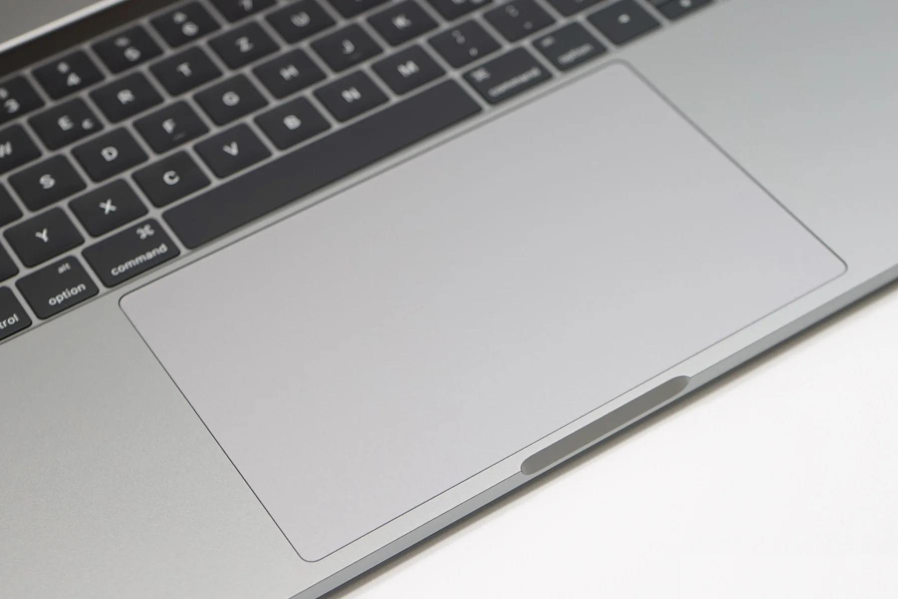 Apple-MacBook-Pro-15-2017